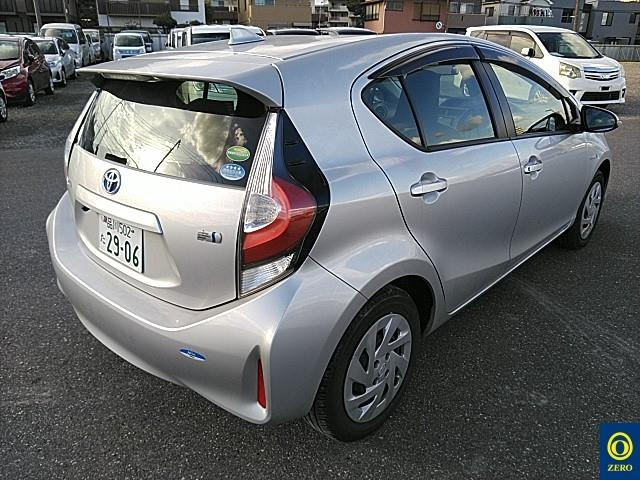 TOYOTA AQUA 2018