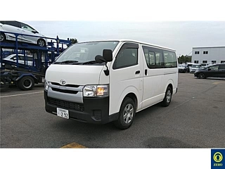 TOYOTA HIACE VAN 2018