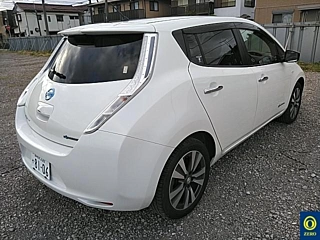 NISSAN LEAF 2017