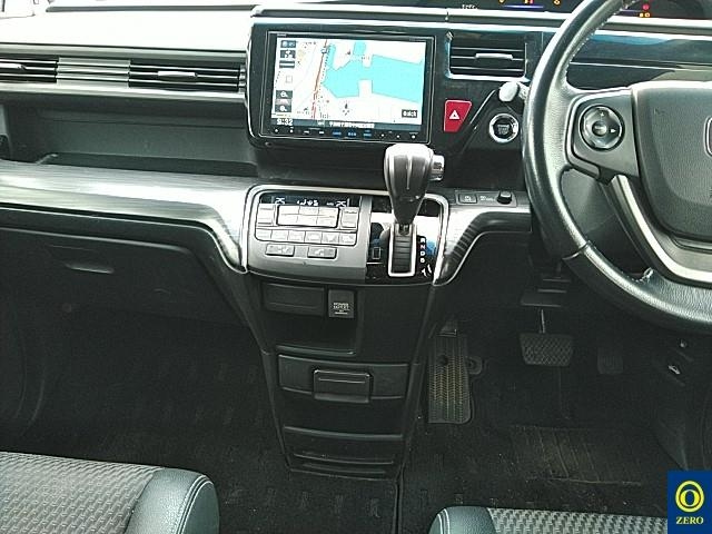 HONDA STEP WAGON 2016