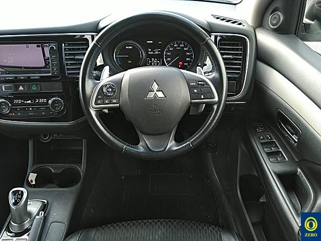 MITSUBISHI OUTLANDER PHEV 2014