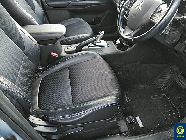 MITSUBISHI OUTLANDER PHEV 2014