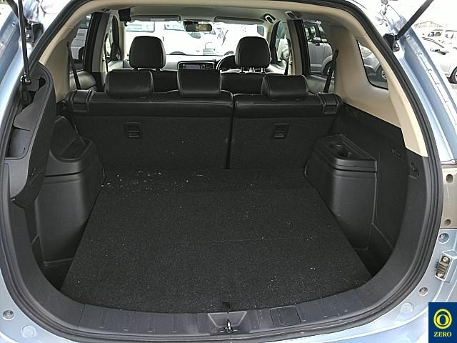 MITSUBISHI OUTLANDER PHEV 2014