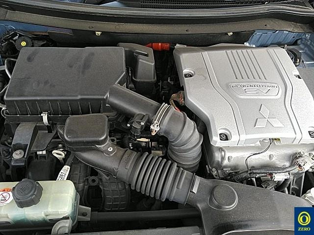 MITSUBISHI OUTLANDER PHEV 2014