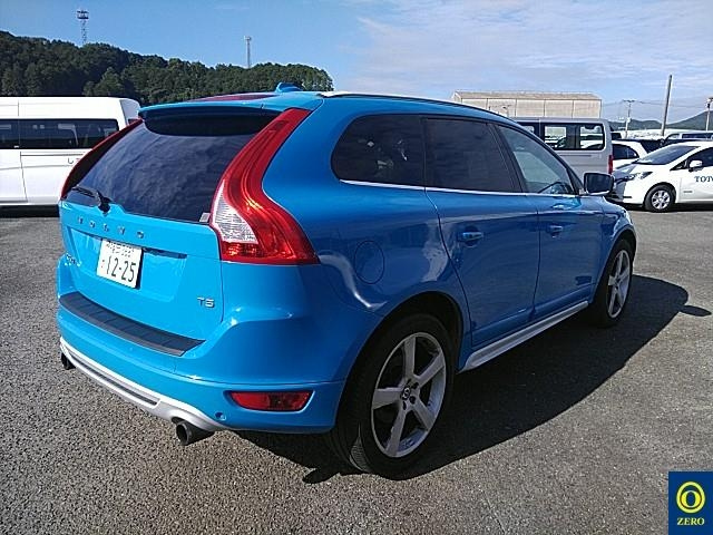 VOLVO XC60 2012