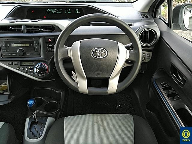 TOYOTA AQUA 2014