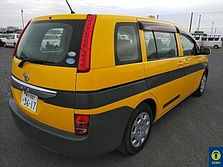 TOYOTA ISIS 2009