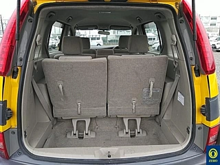 TOYOTA ISIS 2009