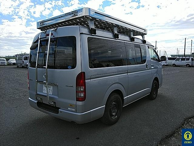 TOYOTA HIACE VAN 2014