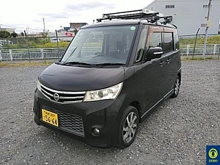 NISSAN ROOX 2011