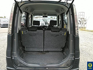 NISSAN ROOX 2011