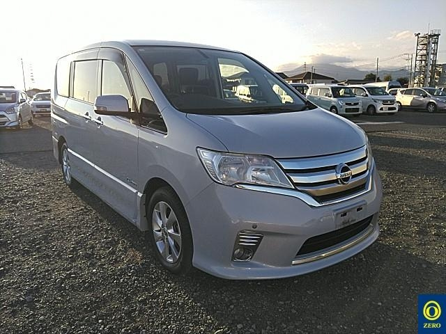 NISSAN SERENA 2012