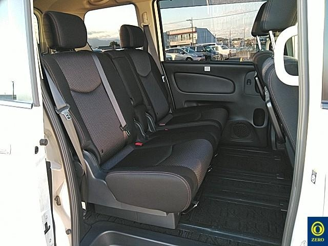 NISSAN SERENA 2012