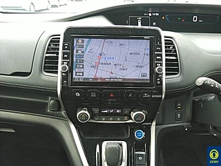 NISSAN SERENA 2018
