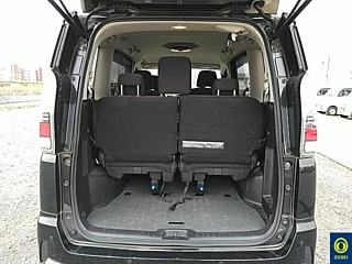 NISSAN SERENA 2018