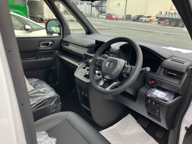 HONDA STEP WAGON 2025