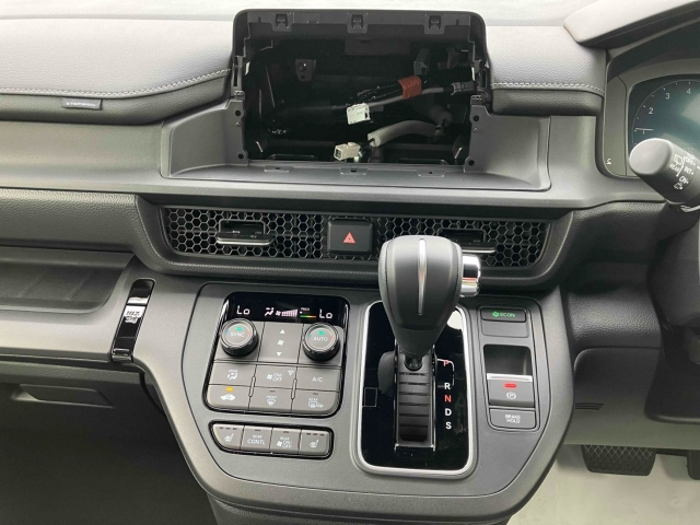 HONDA STEP WAGON 2025