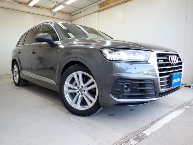 AUDI Q7 2018