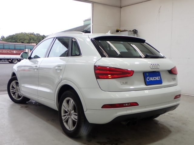 AUDI Q3 2015