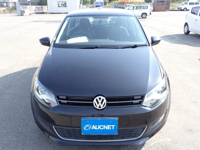VOLKSWAGEN POLO 2011