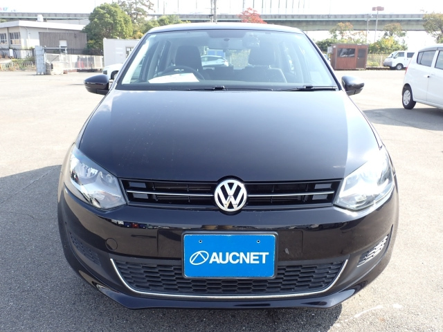 VOLKSWAGEN POLO 2011