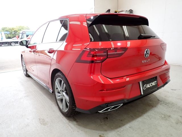 VOLKSWAGEN GOLF 2021