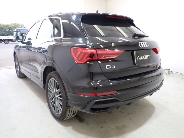 AUDI Q3 2023