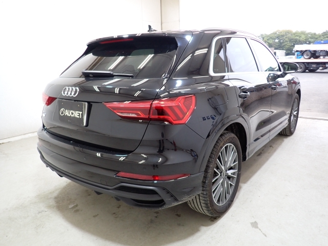 AUDI Q3 2023