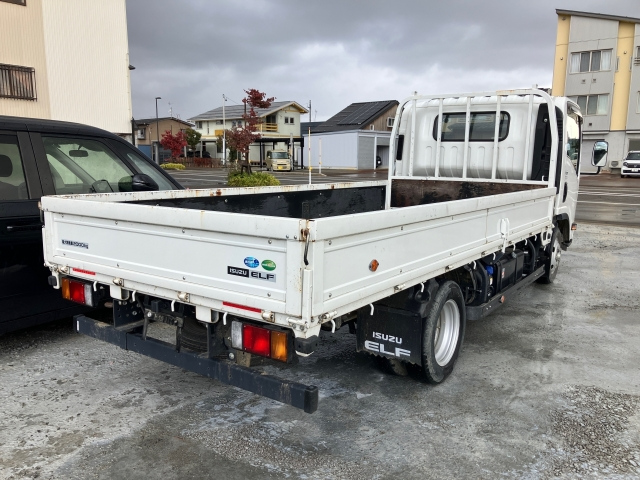 ISUZU ELF 2022