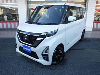 NISSAN ROOX 2022