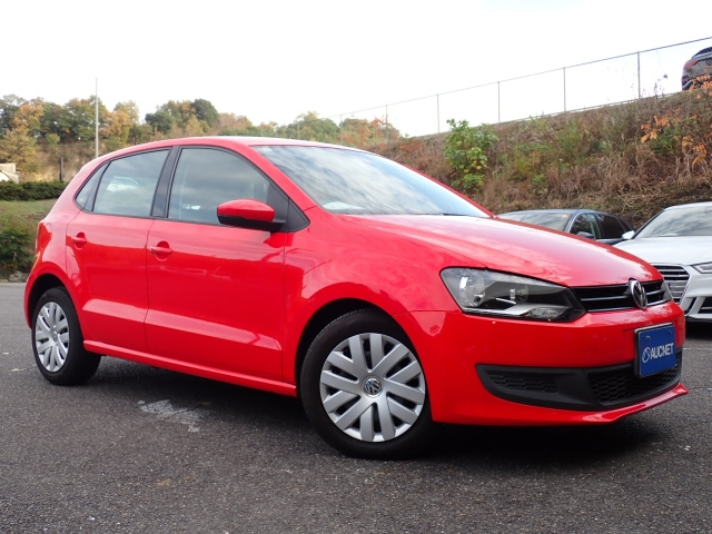 VOLKSWAGEN POLO 2011