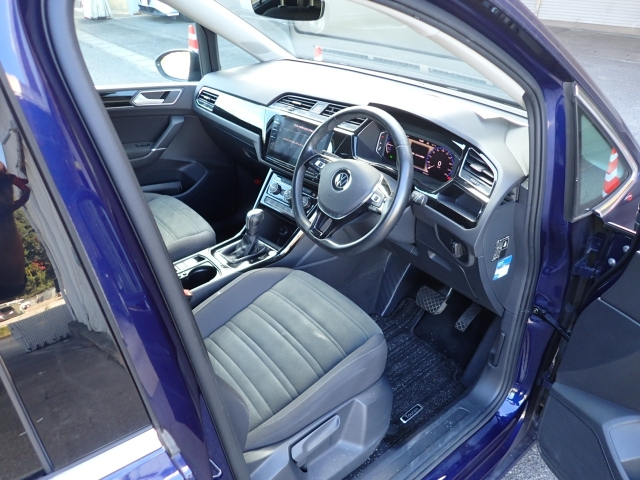 VOLKSWAGEN GOLF TOURAN 2022