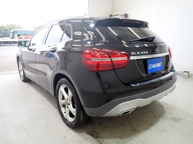 MERCEDES BENZ GLA CLASS 2019