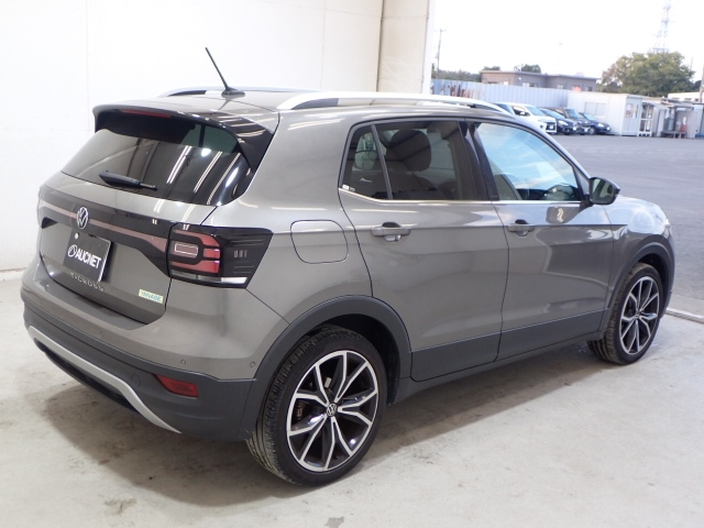 VOLKSWAGEN T-CROSS 2021