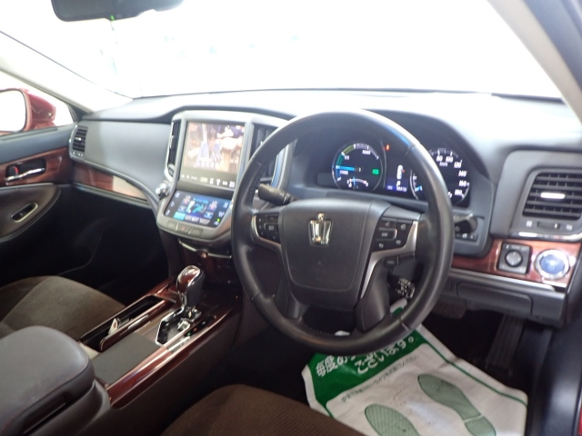 TOYOTA CROWN 2013