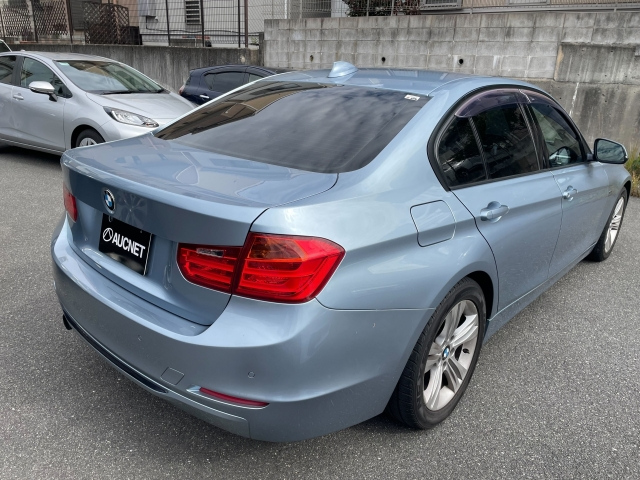 BMW 3 SERIES 2012