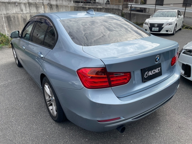 BMW 3 SERIES 2012
