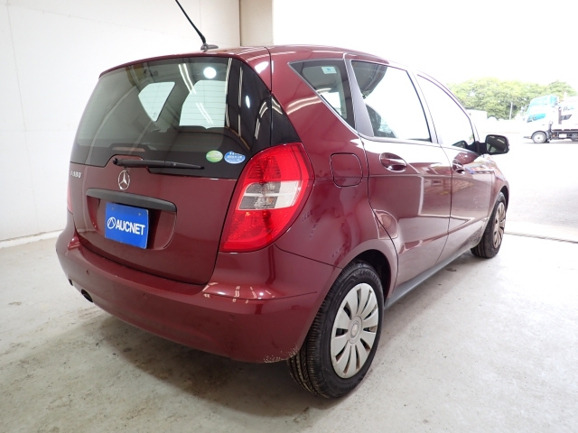 MERCEDES BENZ A CLASS 2010
