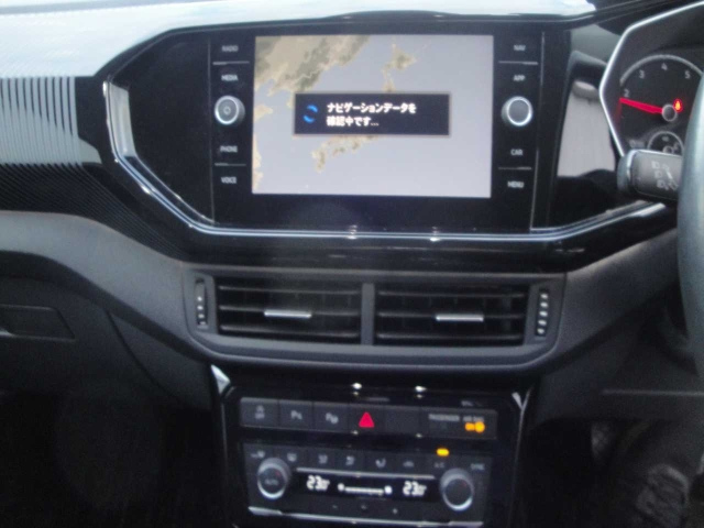 VOLKSWAGEN T-CROSS 2020