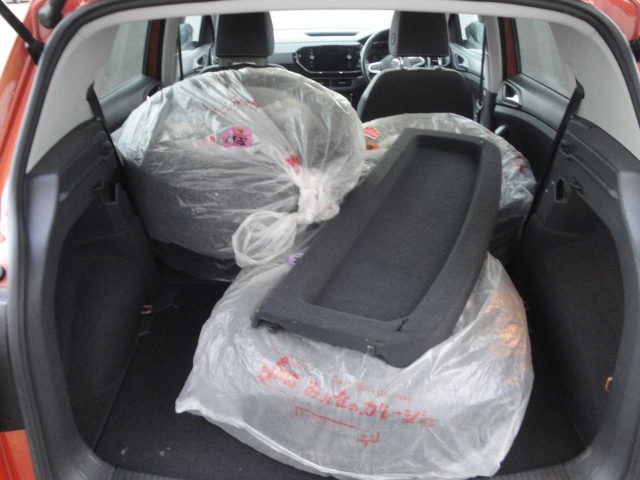 VOLKSWAGEN T-CROSS 2020