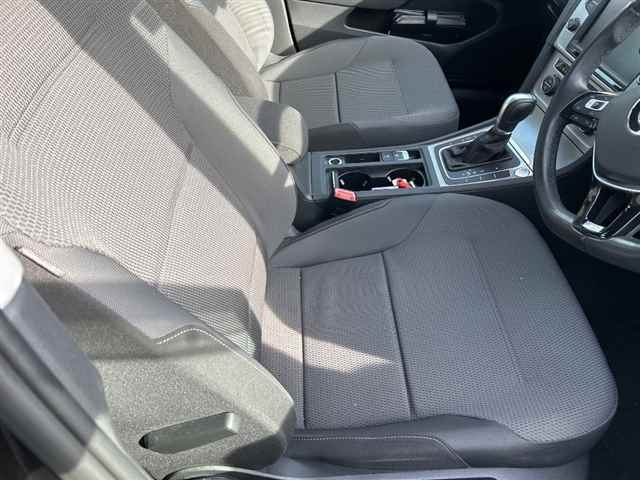 VOLKSWAGEN GOLF VARIANT 2016