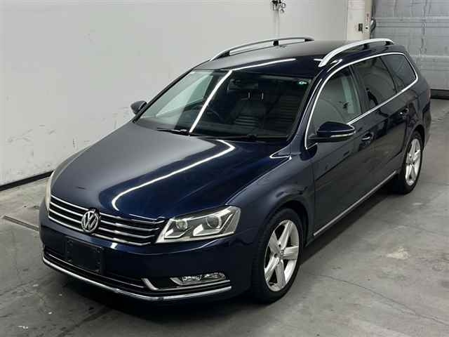 VOLKSWAGEN PASSAT VARIANT 2011