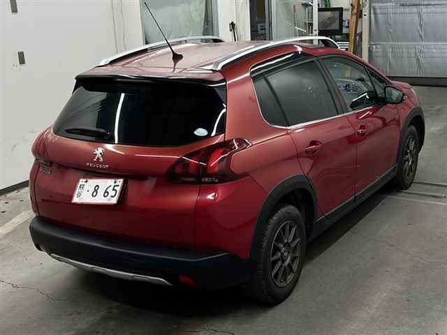 PEUGEOT 2008 2018