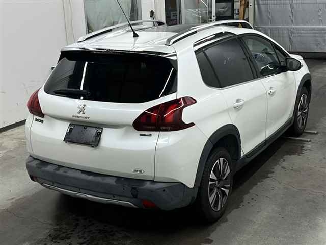 PEUGEOT 2008 2016