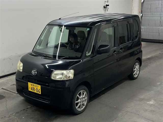 DAIHATSU TANTO 2009