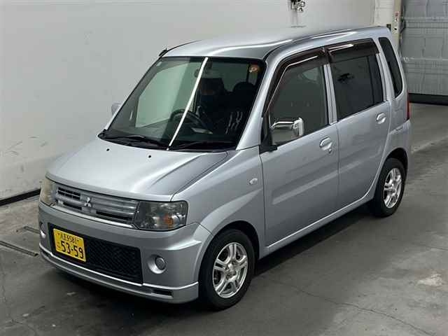 MITSUBISHI TOPPO 2009