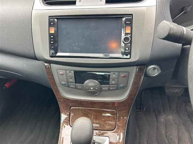 NISSAN SYLPHY 2013