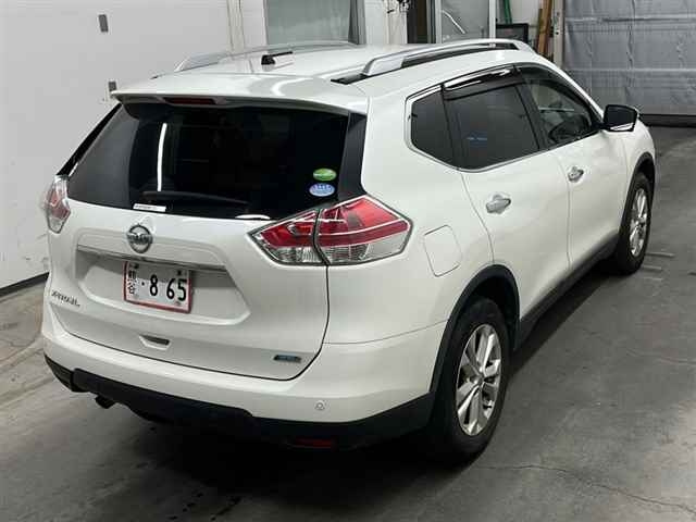 NISSAN X-TRAIL 2015