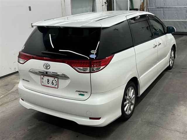 TOYOTA ESTIMA 2010