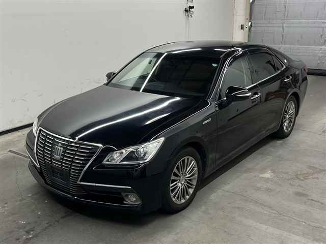TOYOTA CROWN 2013
